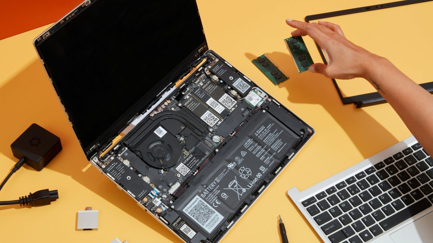 laptop-hardware-repair-singapore