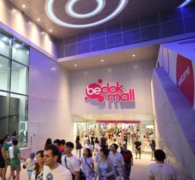 Smartphone and laptop repair service in Bedok street Singapore
