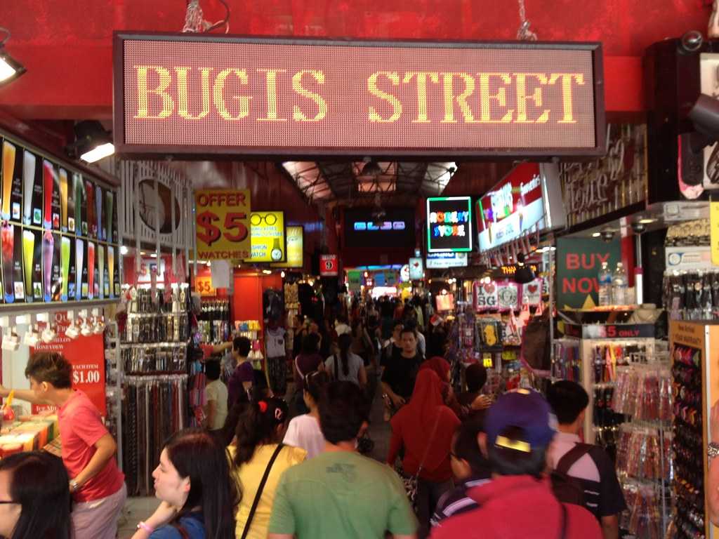 Smartphone and laptop repair service in bugis street Singapore